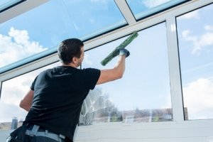 Fensterreinigung © Picture-Factory - Fotolia.com